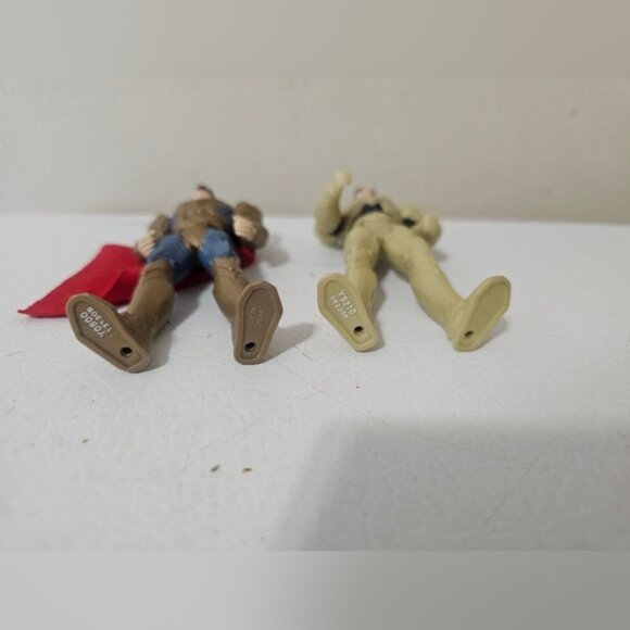 Mattel Man Of Steel Superman Action Figures Set Of 2 - Picture 6 of 6